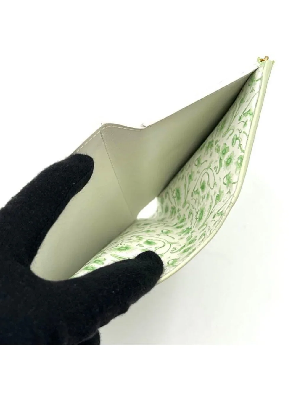 Louis Vuitton Taurillon Capucines Compact Green Trifold Wallet